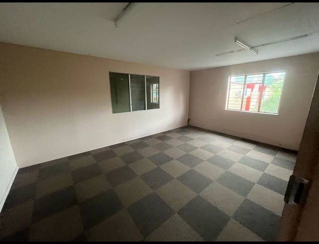 536M² WAREHOUSE TO LET IN SAMRAND BUSINESS PARK
